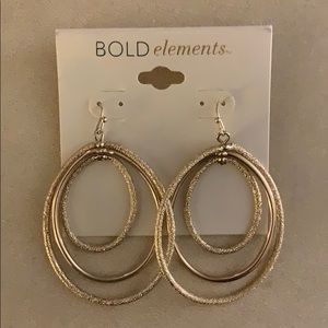 NWT gold dangle earrings